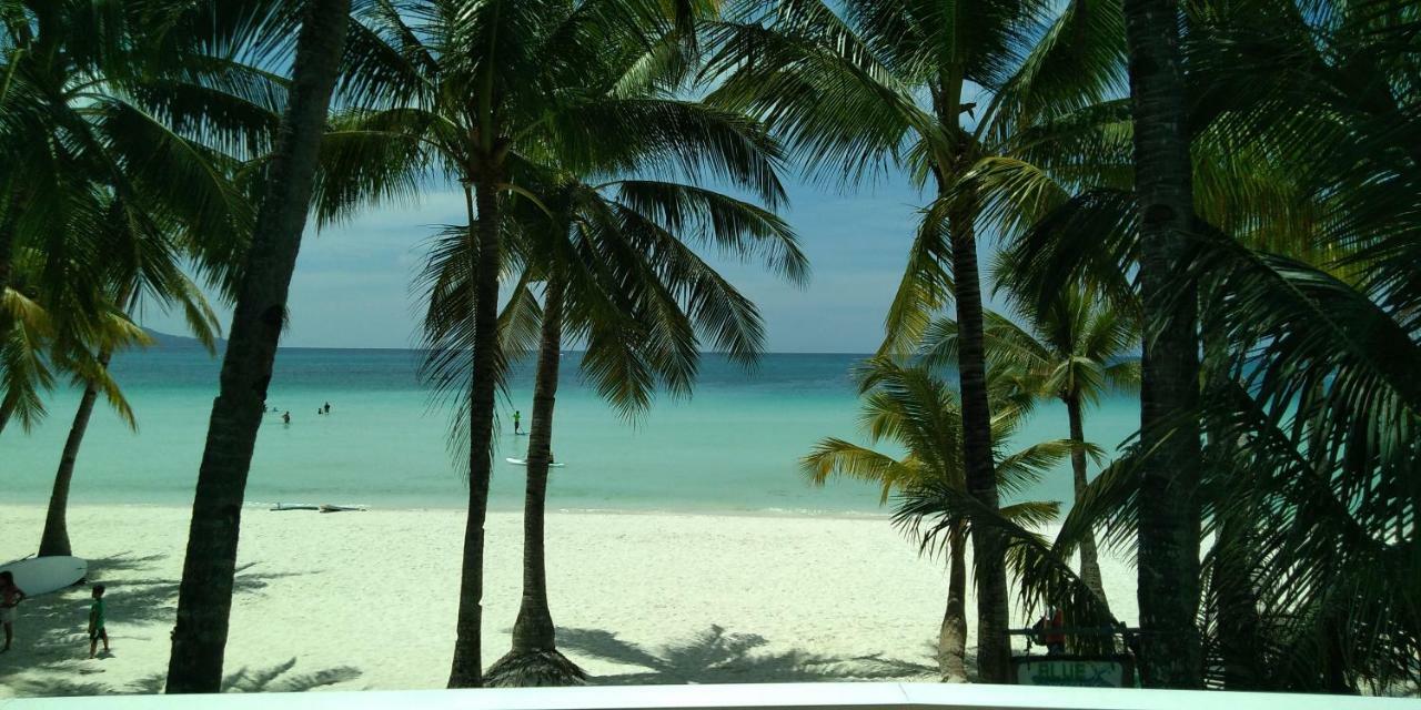 Bluewaves Beach House Balabag  Luaran gambar